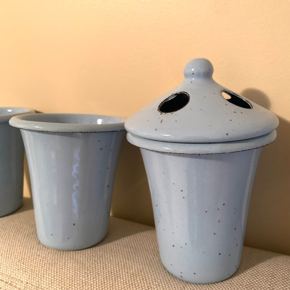 Martha Stewart NEW 4 Piece Speckle Enamel Bathroom Accessory Set Periwinkle Blue - Picture 5 of 12